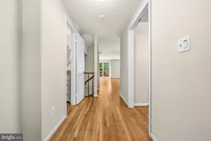 8931 Park Forest Dr, Springfield, VA 22152 - Photo 5