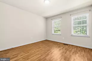 8931 Park Forest Dr, Springfield, VA 22152 - Photo 25