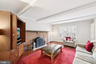 10305 Mountington Ct, Vienna, VA 22182 - Photo 11