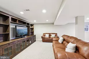 10305 Mountington Ct, Vienna, VA 22182 - Photo 41