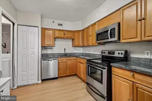 5501 Seminary Rd, Falls Church, VA 22041 - Photo 9
