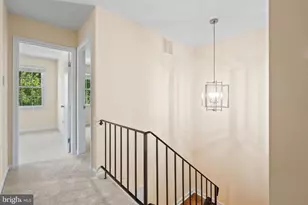 8361 Thompson Rd, Annandale, VA 22003 - Photo 15