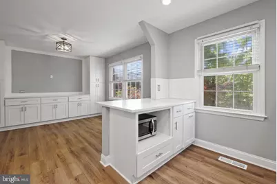 8361 Thompson Road, Annandale, VA 22003 - Photo 9