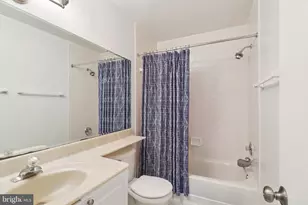 1707 Galloway Dr, Vienna, VA 22182 - Photo 41