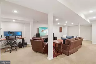 1707 Galloway Dr, Vienna, VA 22182 - Photo 55