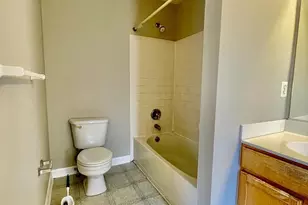 8175 Skelton Cir, Falls Church, VA 22042 - Photo 11