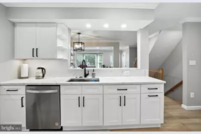 6586 Morning Meadow Drive, Alexandria, VA 22315 - Photo 3