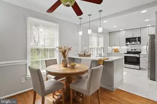 8251 Clifton Farm Ct, Alexandria, VA 22306 - Photo 15