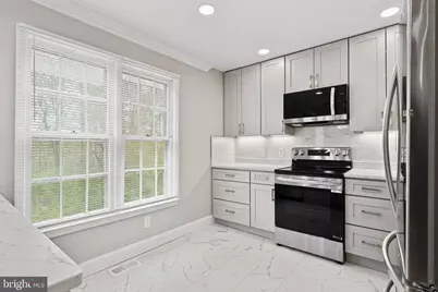 8251 Clifton Farm Court, Alexandria, VA 22306 - Photo 17