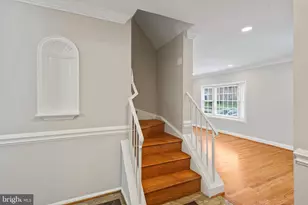 8251 Clifton Farm Ct, Alexandria, VA 22306 - Photo 3