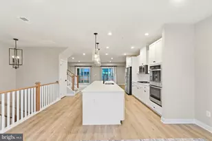 14538 George Carter Way NE, Chantilly, VA 20151 - Photo 9
