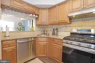 6038 Netherton St, Centreville, VA 20120 - Photo 13