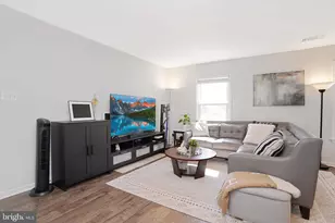 6038 Netherton St, Centreville, VA 20120 - Photo 5