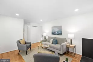 9361 Tartan View Dr, Fairfax, VA 22032 - Photo 11