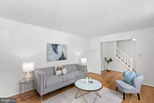 9361 Tartan View Dr, Fairfax, VA 22032 - Photo 7
