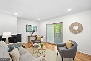 9361 Tartan View Dr, Fairfax, VA 22032 - Photo 9