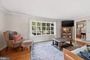 8414 Danford Ct, Springfield, VA 22152 - Photo 5