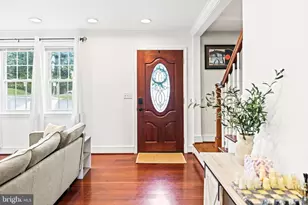 7241 Lee Hwy, Falls Church, VA 22046 - Photo 9