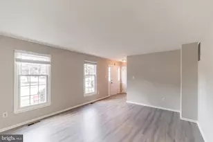 4297 Country Squire Ln, Fairfax, VA 22032 - Photo 5