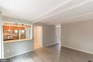 4297 Country Squire Ln, Fairfax, VA 22032 - Photo 9