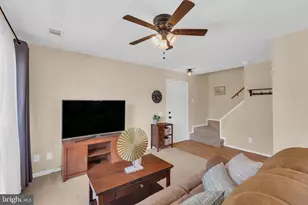 8200 Catbird Cir, Lorton, VA 22079 - Photo 13