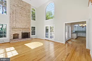 9395 Wolf Trap Creek Ct, Great Falls, VA 22066 - Photo 15