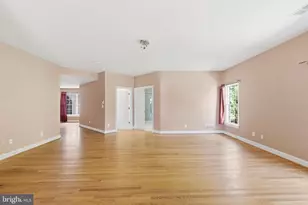 9395 Wolf Trap Creek Ct, Great Falls, VA 22066 - Photo 43