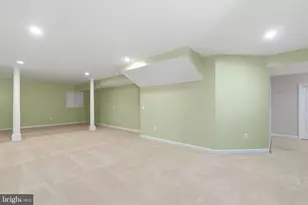 9395 Wolf Trap Creek Ct, Great Falls, VA 22066 - Photo 49