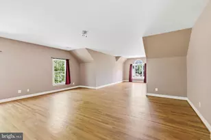 9395 Wolf Trap Creek Ct, Great Falls, VA 22066 - Photo 41