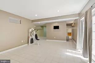 9395 Wolf Trap Creek Ct, Great Falls, VA 22066 - Photo 51