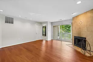 2914 Yarling Ct, Falls Church, VA 22042 - Photo 9