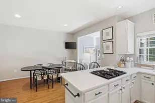 5341 Rosemallow Cir, Centreville, VA 20120 - Photo 11