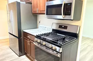 2316 Freetown Ct, Reston, VA 20191 - Photo 3