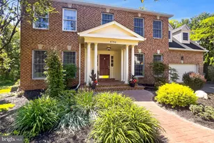 8750 Copeland Pond Ct, Fairfax, VA 22031 - Photo 3