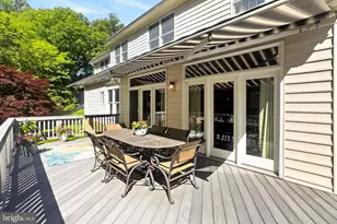 8750 Copeland Pond Ct, Fairfax, VA 22031 - Photo 49