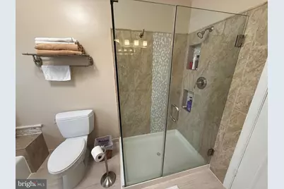 8750 Copeland Pond Court, Fairfax, VA 22031 - Photo 19