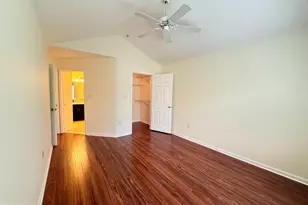 12823 Fair Briar Ln, Fairfax, VA 22033 - Photo 9