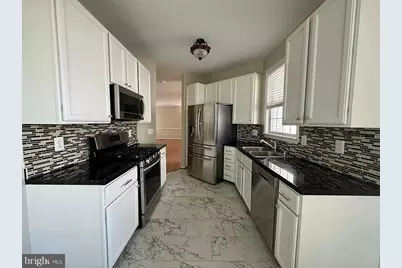 6572 Creek Run Drive, Centreville, VA 20121 - Photo 5