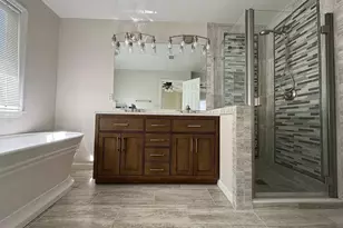 6572 Creek Run Dr, Centreville, VA 20121 - Photo 9