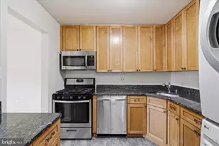1433 Northgate Square, Reston, VA 20190 - Photo 15