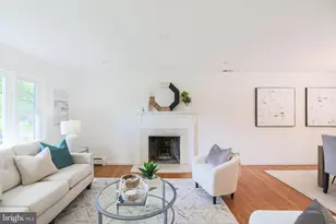 7200 Popkins Farm Rd, Alexandria, VA 22306 - Photo 9