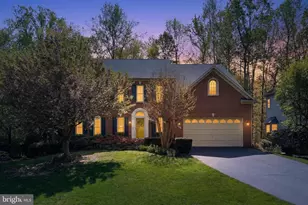 5013 Lincoln Dr, Fairfax, VA 22030 - Photo 1