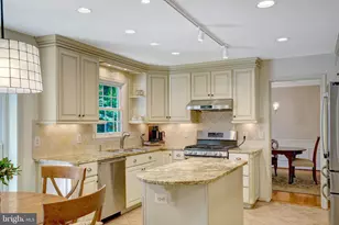 3123 Vinewood Pl, Falls Church, VA 22044 - Photo 19