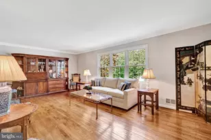 3123 Vinewood Pl, Falls Church, VA 22044 - Photo 11