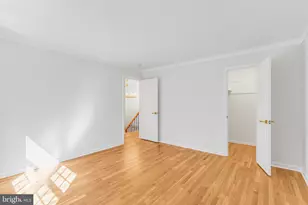 10305 Hunt Country Ln, Vienna, VA 22182 - Photo 37