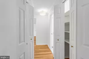 10305 Hunt Country Ln, Vienna, VA 22182 - Photo 39