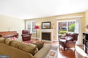 4866 Carriagepark Rd, Fairfax, VA 22032 - Photo 9