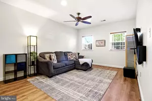 4866 Carriagepark Rd, Fairfax, VA 22032 - Photo 21