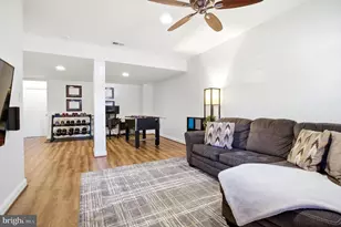 4866 Carriagepark Rd, Fairfax, VA 22032 - Photo 23