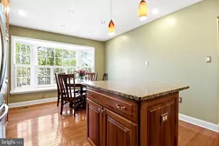 4866 Carriagepark Rd, Fairfax, VA 22032 - Photo 3
